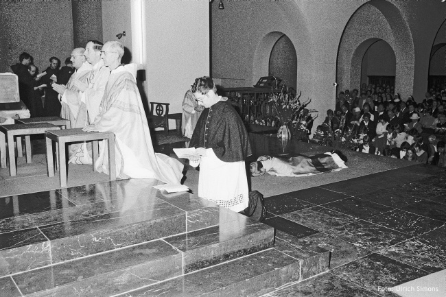 Weihe Abt Albert Altenaehr